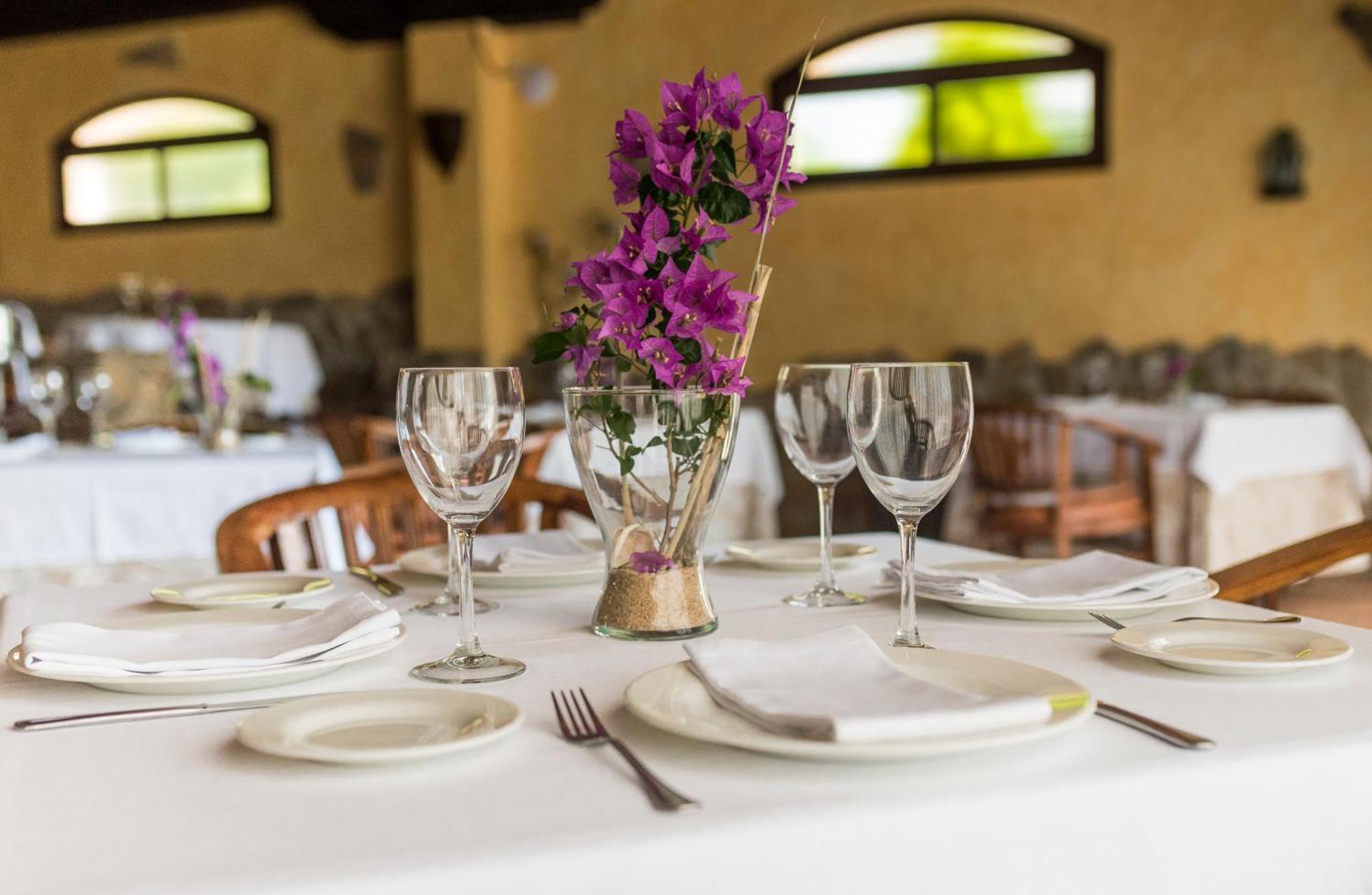 El Cortijo De Zahara By Qhotels サアラ・デ・ロス・アトゥネス エクステリア 写真